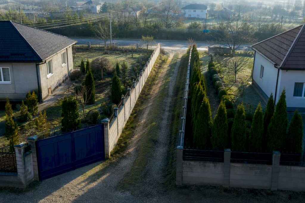 Drum de acces între proprietăți